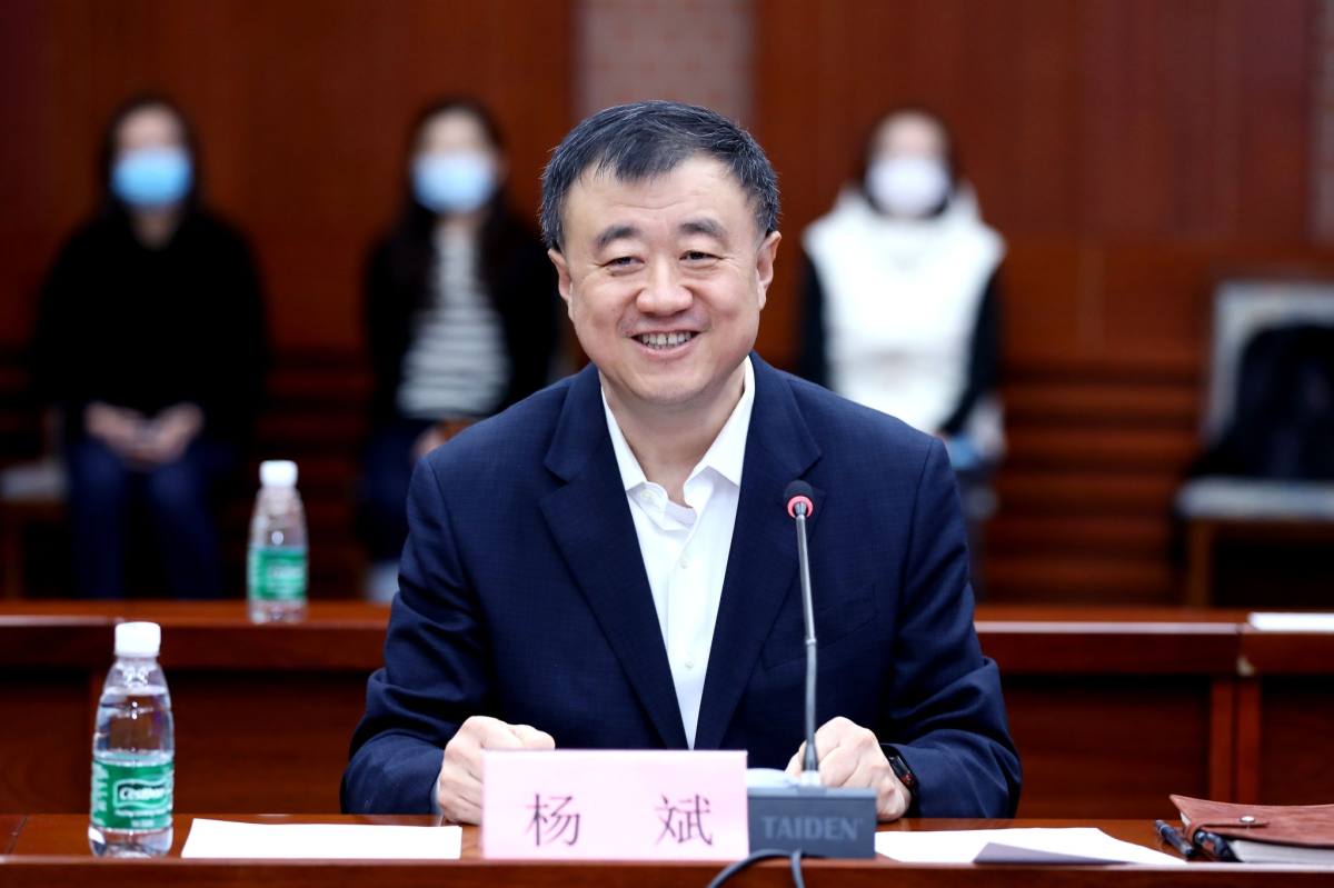 20220225-清华大学与中国航天科工集团有限公司合作培养研究生签约仪式-007足球比分网
拍摄-杨斌讲话.jpg